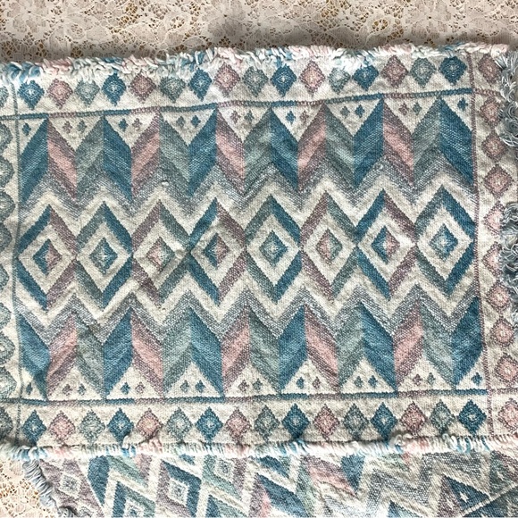 Pair of Vintage Handmade Cloth Placemats - Picture 2 of 5